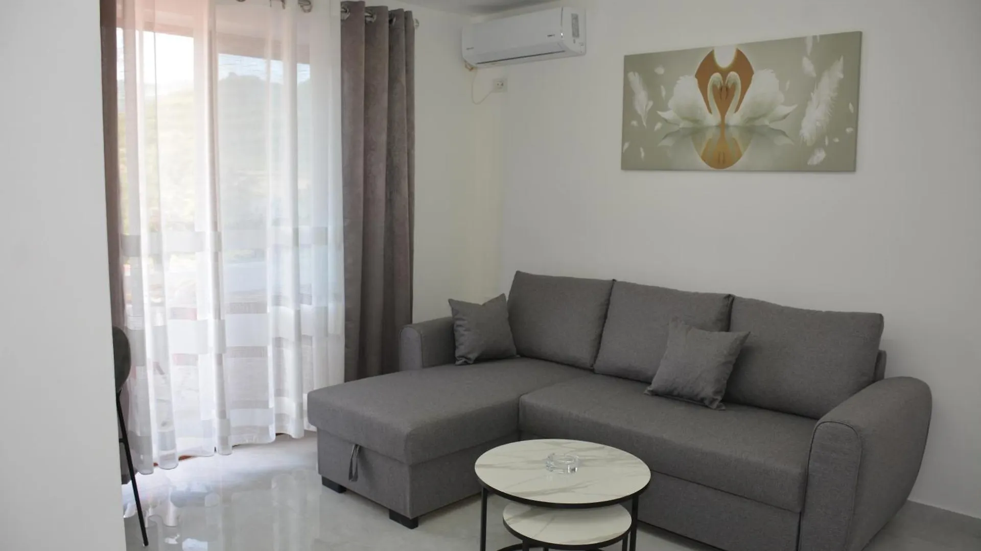Lägenhet Apartament Cela Zhaban
